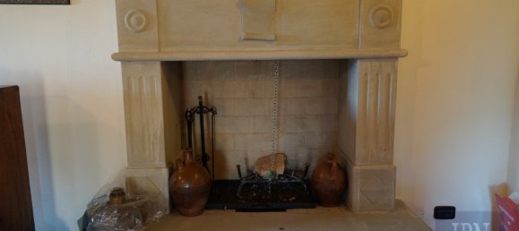  Castillos de 6 dormitorios en Cortona, Italy No. 323234 36