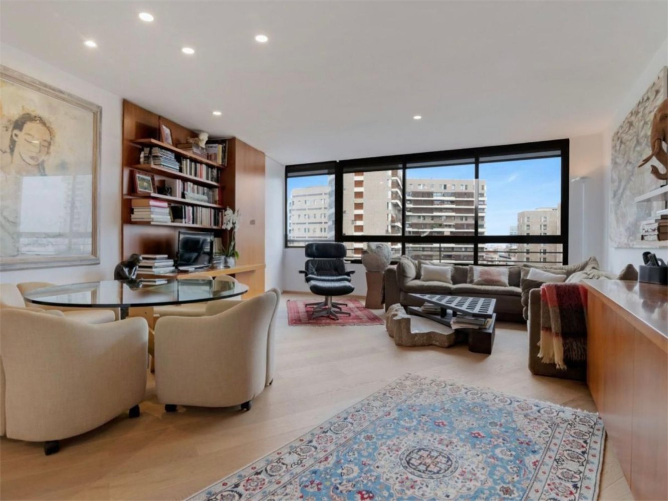 3 bedrooms Apartment in Barcelona, Spain No. 254464