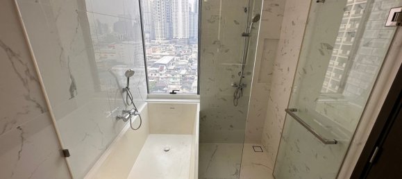 2 bedrooms Condo in Bangkok, Thailand No. 8410 18