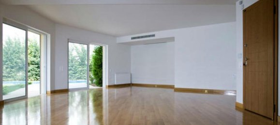 240m² Property in Athens, Greece No. 6853 4