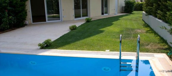 240m² Property in Athens, Greece No. 6853 2