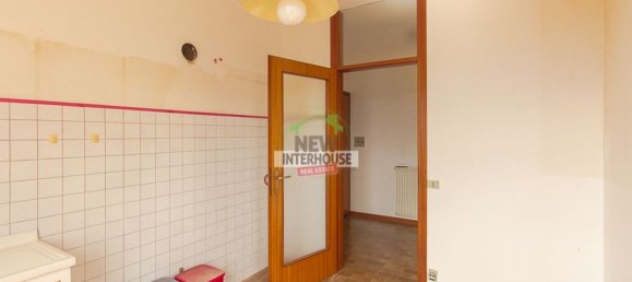 6 rooms Apartment in Pordenone, Italy No. 263917 13