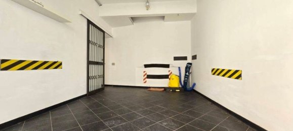  مرآب في Genoa, Italy 38متر مربع رقم 41587 3