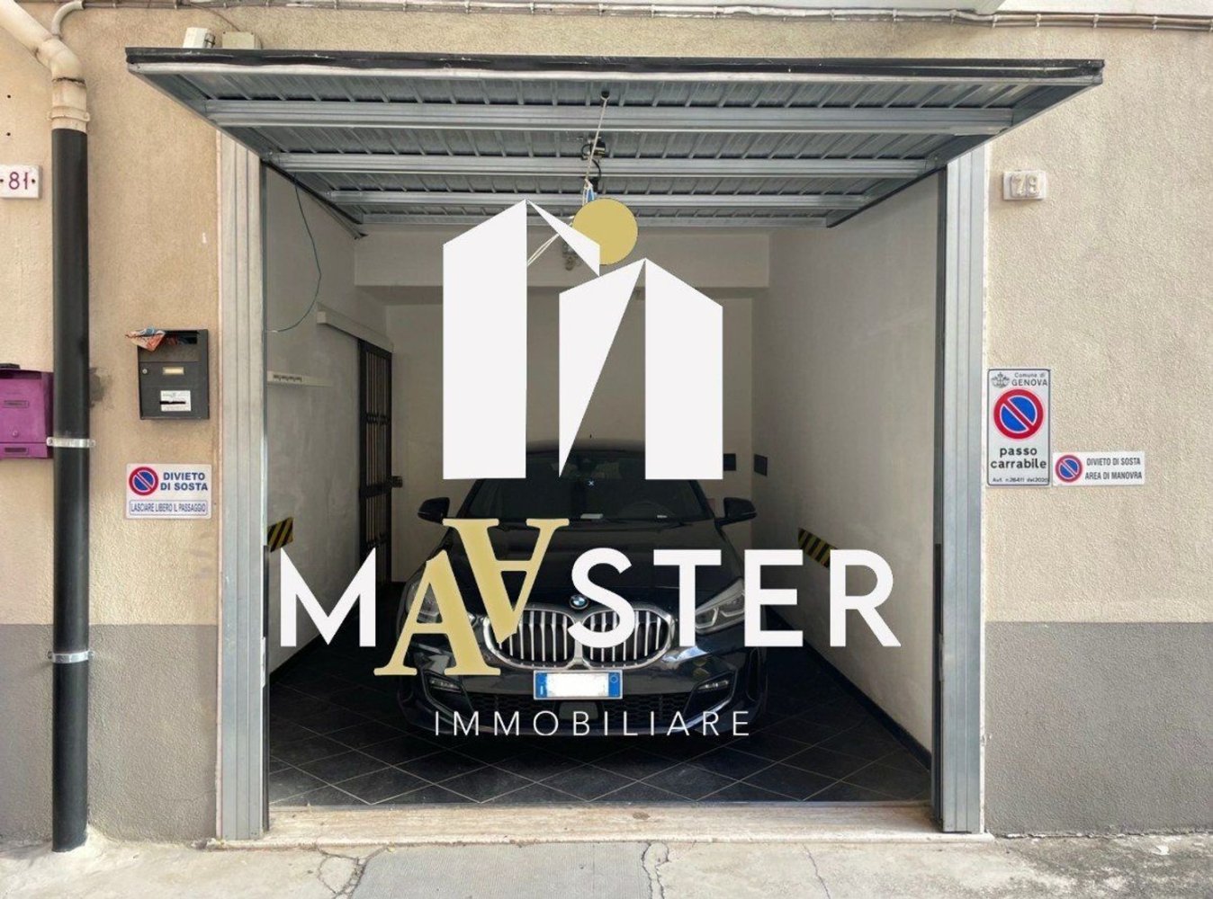  مرآب في Genoa, Italy 38متر مربع رقم 41587