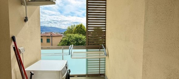 3 bedrooms Apartment in Prato, Italy No. 323169 25