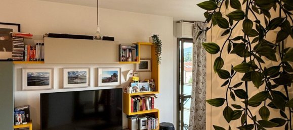 3 bedrooms Apartment in Prato, Italy No. 323169 11