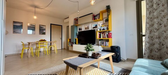 3 bedrooms Apartment in Prato, Italy No. 323169 12