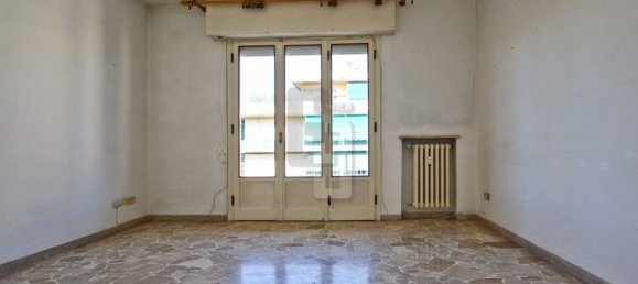 3 bedrooms Apartment in Scandicci, Italy No. 338668 5
