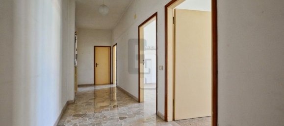 3 bedrooms Apartment in Scandicci, Italy No. 338668 2