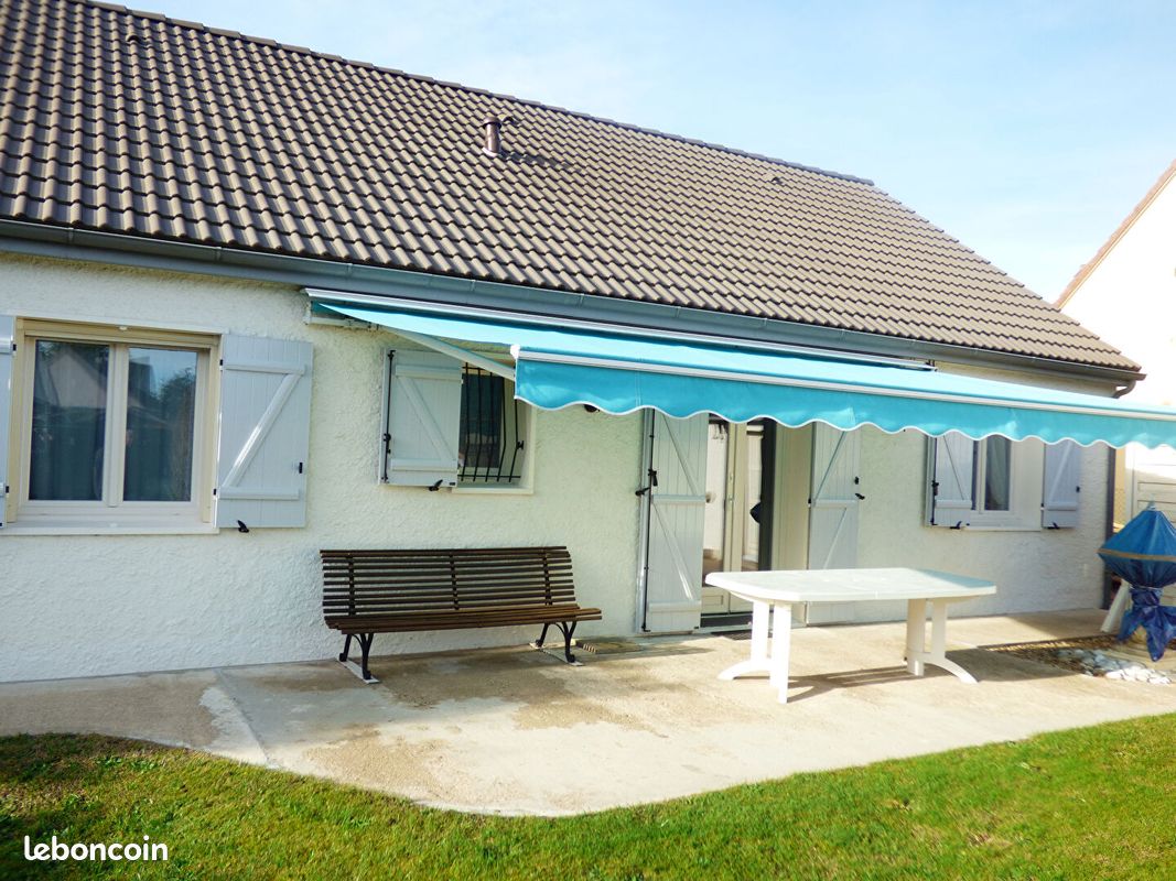 3 Schlafzimmer Haus in Saint-Denis-de-l'Hotel, France, Nr. 153217