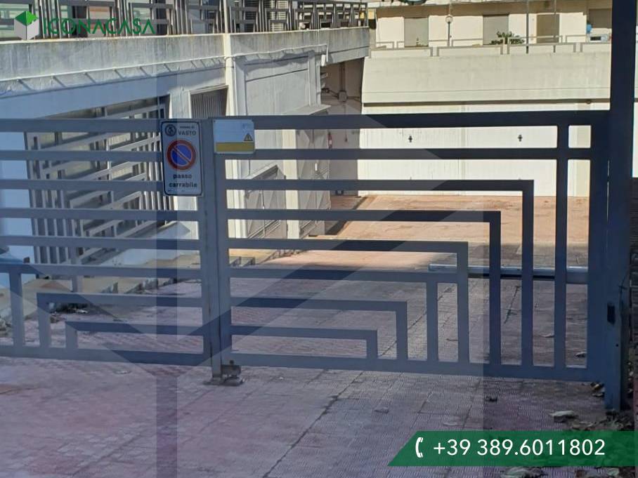 1 room Garage in Vasto, Italy No. 22443