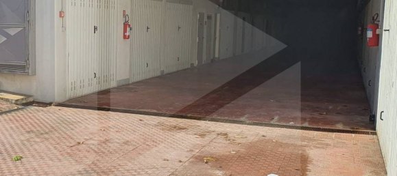 1 room Garage in Vasto, Italy No. 22443 4