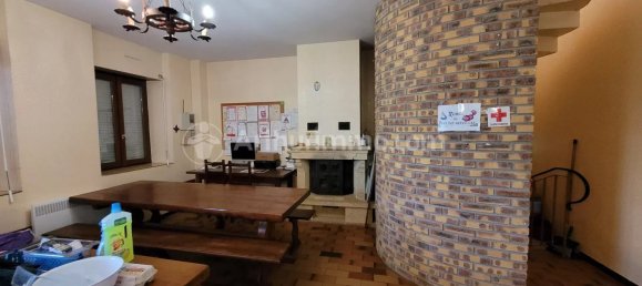 4 Schlafzimmer Gebäude in Issancourt-et-Rumel, France, Nr. 61006 12