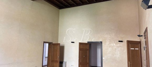 4 غرف نوم شقة في Mantua, Italy رقم 245881 2