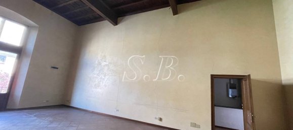 4 غرف نوم شقة في Mantua, Italy رقم 245881 3