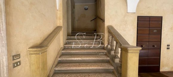 4 غرف نوم شقة في Mantua, Italy رقم 245881 10