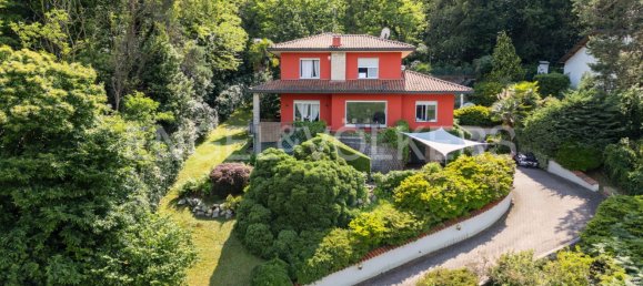 6 rooms Villa in Ranco, Italy No. 109330 22