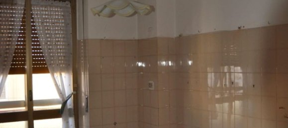 3 rooms Apartment in Nuoro, Italy No. 256438 10