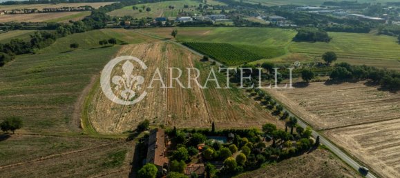 18 rooms House in Castiglione del Lago, Italy No. 3063 9