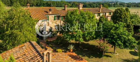 18 rooms House in Castiglione del Lago, Italy No. 3063 5