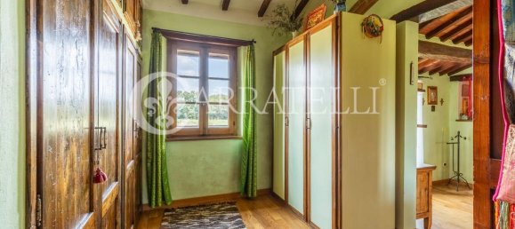18 rooms House in Castiglione del Lago, Italy No. 3063 32