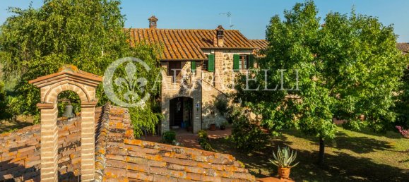 18 rooms House in Castiglione del Lago, Italy No. 3063 22