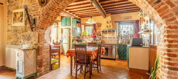 18 rooms House in Castiglione del Lago, Italy No. 3063 40