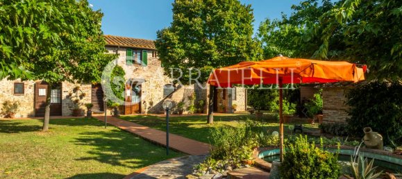 18 rooms House in Castiglione del Lago, Italy No. 3063 16