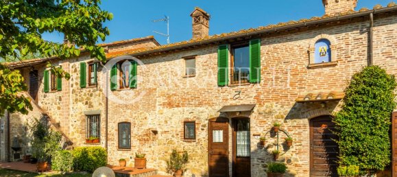 18 rooms House in Castiglione del Lago, Italy No. 3063 2