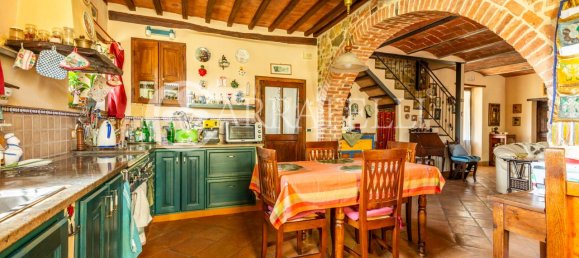 18 rooms House in Castiglione del Lago, Italy No. 3063 30