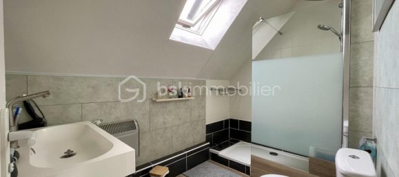 3 bedrooms House in Tours, France No. 160016 8