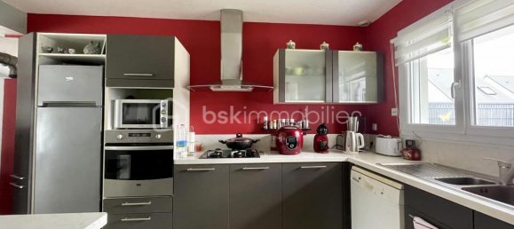 3 bedrooms House in Tours, France No. 160016 4