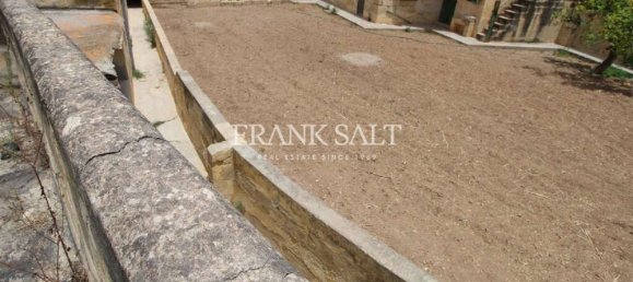  منزل في Balzan, Malta 820متر مربع رقم 2229 2