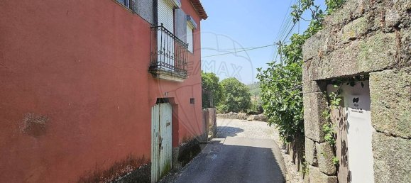 4 bedrooms House in Senhorim, Portugal No. 190366 2