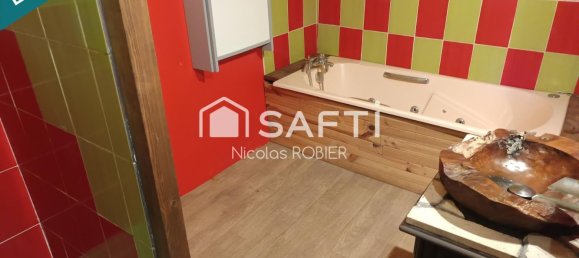 3 Schlafzimmer Haus in Rom, France, Nr. 95582 5