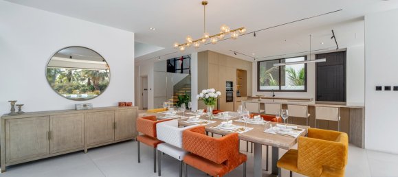 Вилла с 5 спальнями в DAMAC Hills (Akoya by DAMAC), ОАЭ № 110601 13