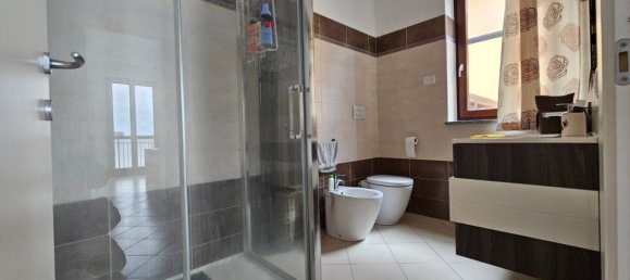 Apartamento T3 em Oleggio, Italy N.º 195746 14