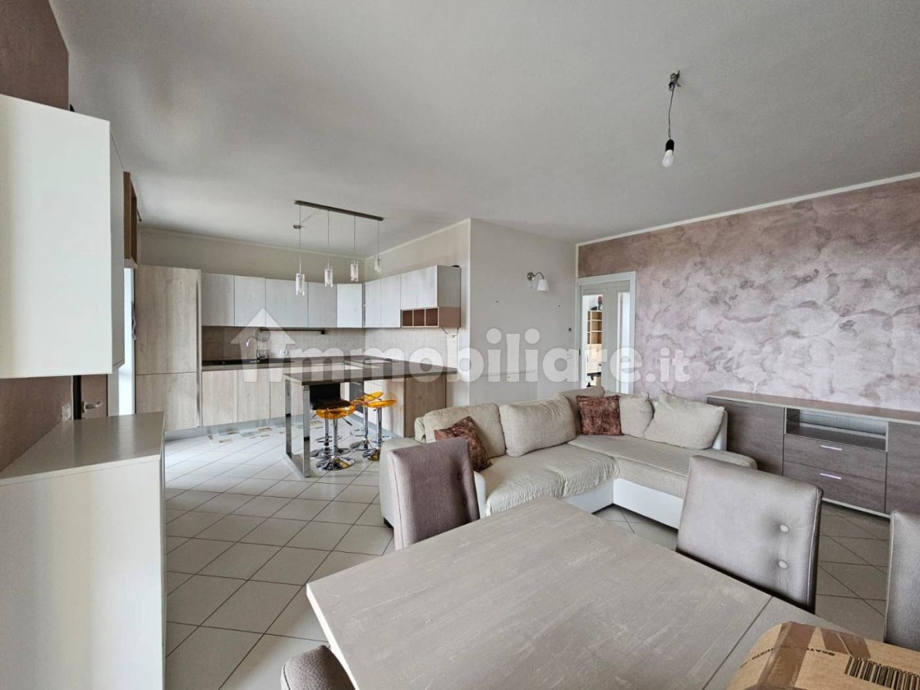 Apartamento T3 em Oleggio, Italy N.º 195746