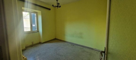 3 rooms Apartment in Valmontone, Italy No. 29584 10