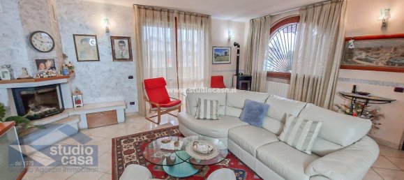 5غرفة فيلا في Pieve Fissiraga, Italy رقم 8491 45