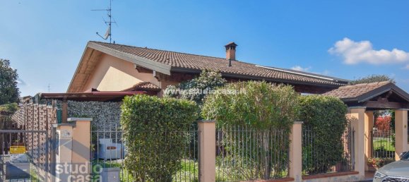 5غرفة فيلا في Pieve Fissiraga, Italy رقم 8491 37