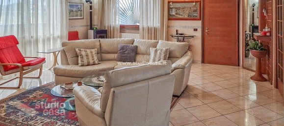 5غرفة فيلا في Pieve Fissiraga, Italy رقم 8491 44