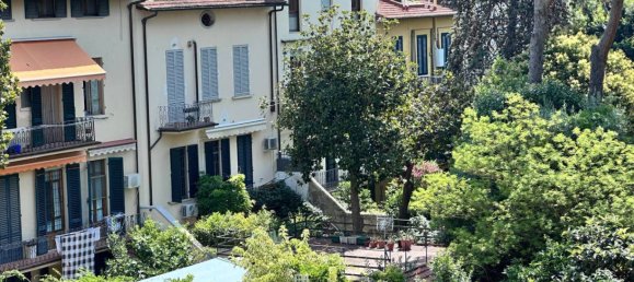 2 bedrooms Apartment in Florence, Italy No. 331207 8