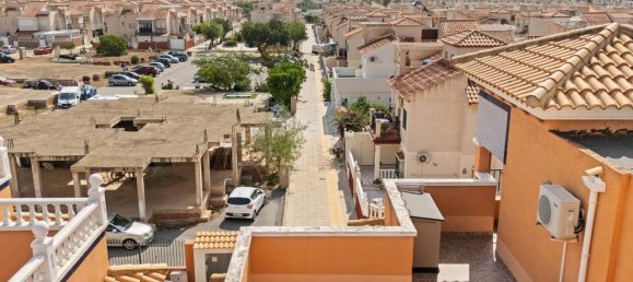 Apartamento de 3 dormitorios en Dehesa De Campoamor, Spain No. 186297 23