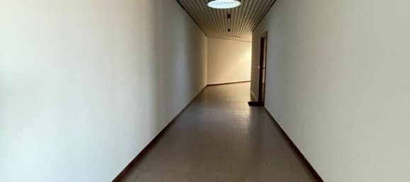60m² Office in Ariano Irpino, Italy No. 175306 16