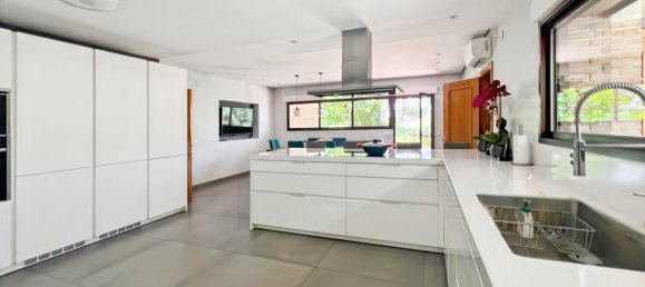 6 bedrooms House in Pozuelo de Alarcon, Spain No. 158553 25