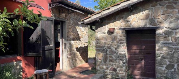 6 rooms House in Uzzano, Italy No. 160566 8