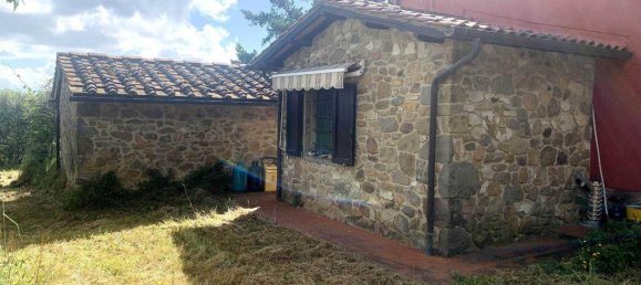 6 rooms House in Uzzano, Italy No. 160566 26