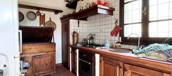 6 rooms House in Uzzano, Italy No. 160566 19