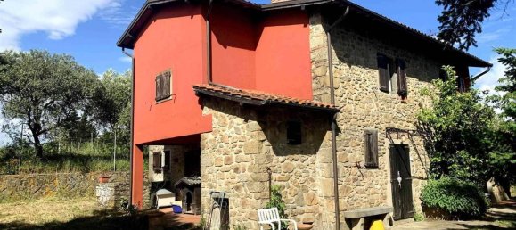 6 rooms House in Uzzano, Italy No. 160566 3